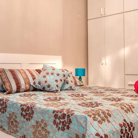 Stunning 3br Marina View In With Balcony 아파트 *