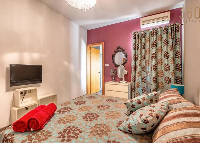 Apartament Stunning 3br Marina View In With Balcony By 360 Estates