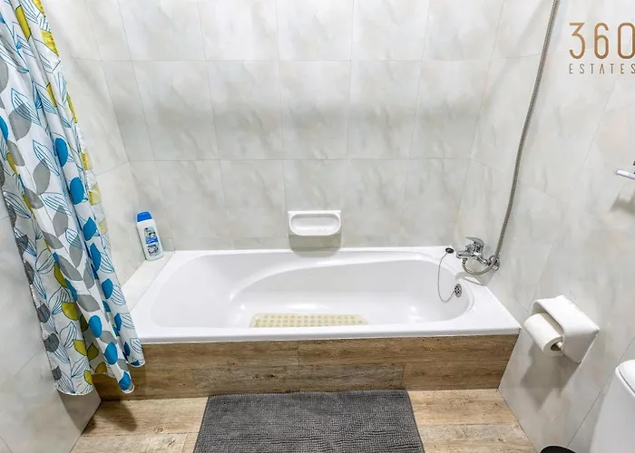 Stunning 3br Marina View In With Balcony By 360 Estates Apartament