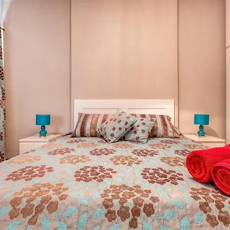 Апартаменты Stunning 3br Marina View In With Balcony *