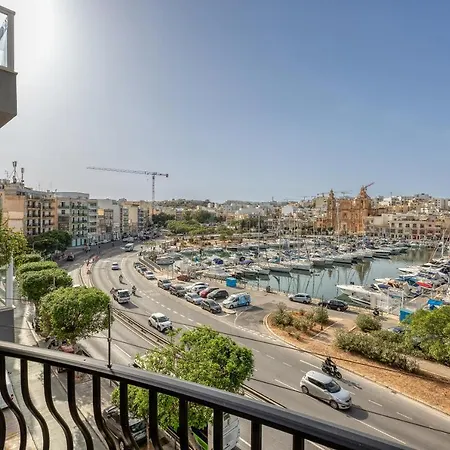 Daire Stunning 3br Marina View In With Balcony Pietà