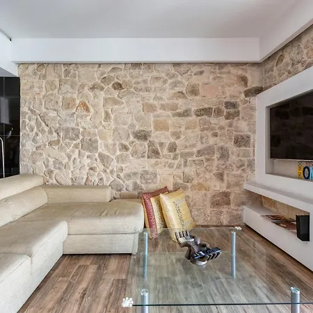 Stunning 3br Marina View In With Balcony By 360 Estates *