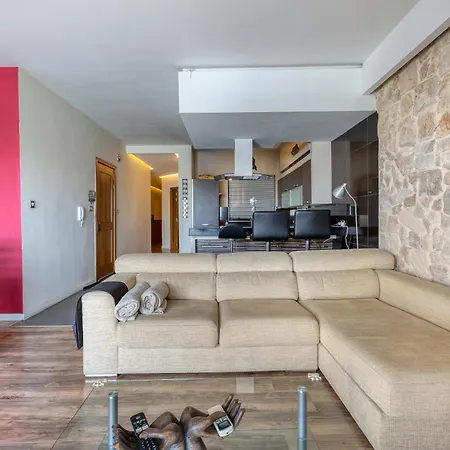 Appartamento Stunning 3br Marina View In With Balcony By 360 Estates Pietà