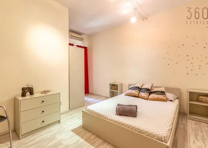 Stunning 3br Marina View In With Balcony By 360 Estates *