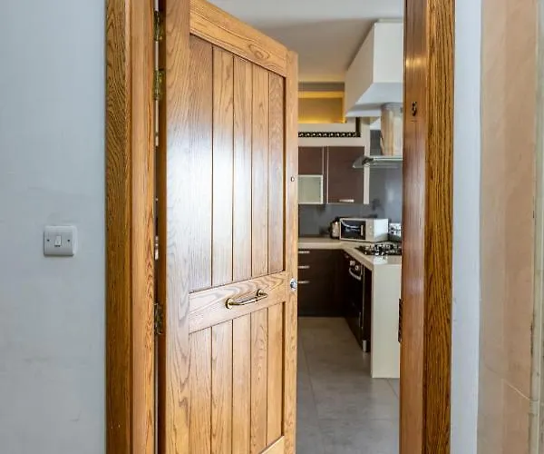 Stunning 3br Marina View In With Balcony By 360 Estates