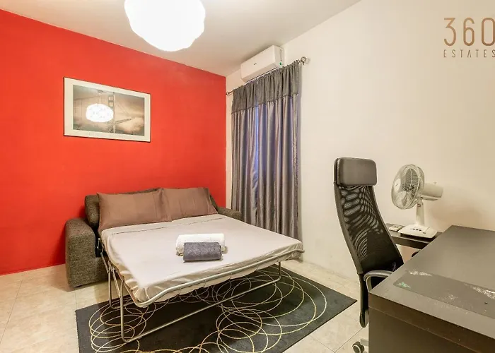 Stunning 3br Marina View In With Balcony By 360 Estates