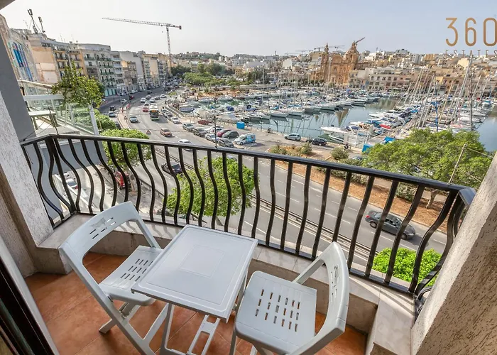 Stunning 3br Marina View In With Balcony By 360 Estates